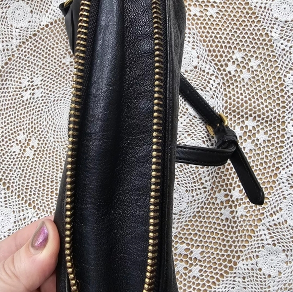 Marc Jacob's Crossbody Black Two Tone Hardware  purse - Picture 3 of 16